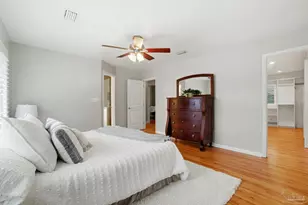 2 Highpoint Dr, Gulf Breeze, FL 32561 - Photo 18