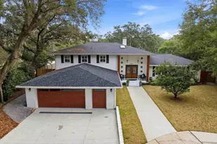 2 Highpoint Dr, Gulf Breeze, FL 32561 - Photo 1