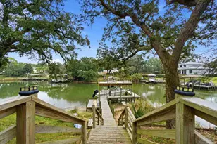 2 Highpoint Dr, Gulf Breeze, FL 32561 - Photo 2