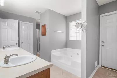 7604 Brewster St, Navarre, FL 32566 - Photo 40