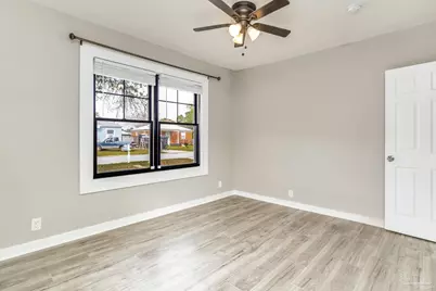 207 Bryant Rd, Pensacola, FL 32507 - Photo 14