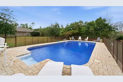 5931 Mills Lake Blvd, Pensacola, FL 32526 - Photo 4