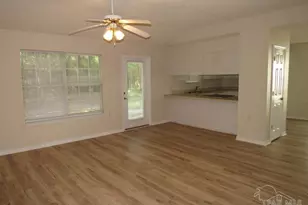 10156 Crest Ridge Dr, Pensacola, FL 32514 - Photo 2
