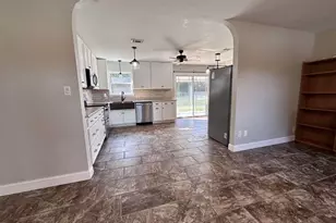 2975 Chrisine St, Pensacola, FL 32526 - Photo 8