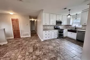 2975 Chrisine St, Pensacola, FL 32526 - Photo 10