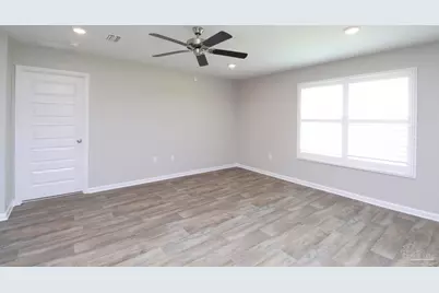 7524 Oak Lake Blvd, Pensacola, FL 32526 - Photo 4