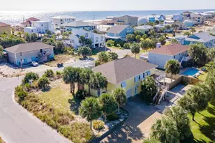 1015 Maldonado Dr, Pensacola Beach, FL 32561 - Photo 46
