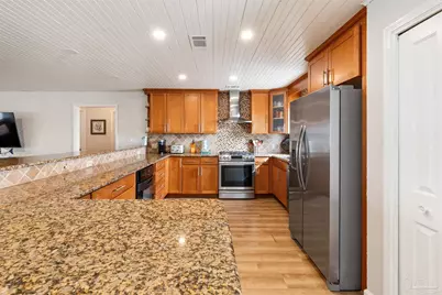 1015 Maldonado Dr, Pensacola Beach, FL 32561 - Photo 12