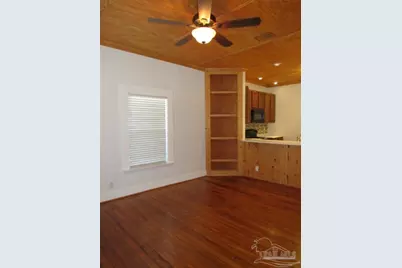 525 W Gregory St, Pensacola, FL 32502 - Photo 4