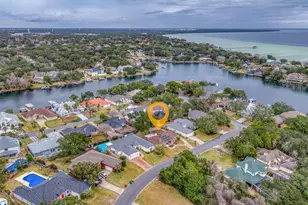 2845 Jack Nicklaus Way, Shalimar, FL 32579 - Photo 2