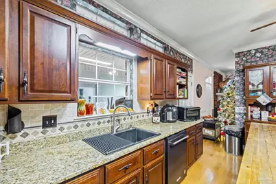 2100 St Andrews Dr, Cantonment, FL 32533 - Photo 16