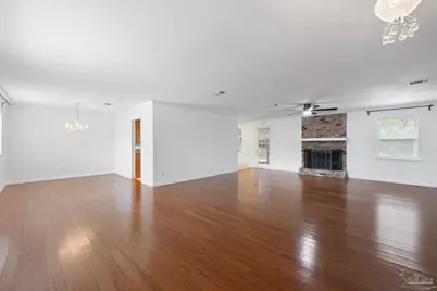 6269 Confederate Dr, Pensacola, FL 32503 - Photo 4