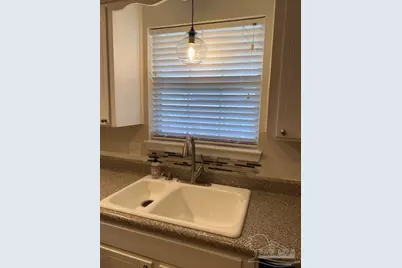 210 Norwich Dr, Gulf Breeze, FL 32561 - Photo 20