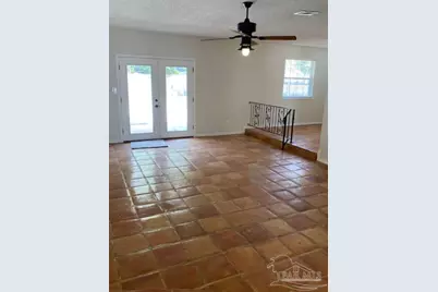 210 Norwich Dr, Gulf Breeze, FL 32561 - Photo 2