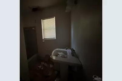 1007 Kearny Dr, Pensacola, FL 32505 - Photo 6