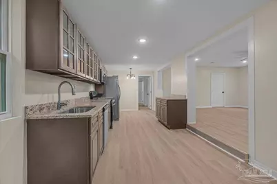 20 Huntington Dr, Pensacola, FL 32506 - Photo 12