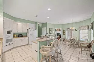 2537 Meek St, Gulf Breeze, FL 32563 - Photo 20