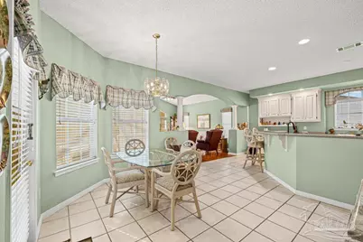 2537 Meek St, Gulf Breeze, FL 32563 - Photo 12