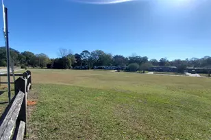 14 Nottingham Way, Pensacola, FL 32506 - Photo 52