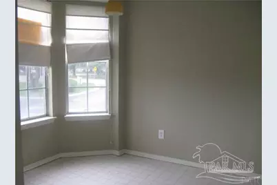 1500 E Johnson Ave #203, Pensacola, FL 32514 - Photo 2