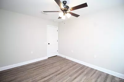 5780 Jade Moon Cir, Milton, FL 32583 - Photo 14