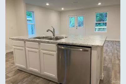 6468 Firefly Dr, Milton, FL 32583 - Photo 14