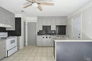 607 Orby St, Pensacola, FL 32534 - Photo 10