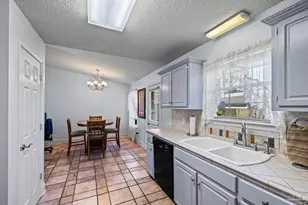 404 Shorewood Cir, Pensacola, FL 32507 - Photo 26