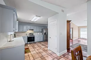 404 Shorewood Cir, Pensacola, FL 32507 - Photo 20