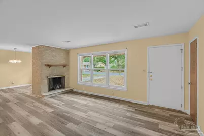 101 N 72nd Ave, Pensacola, FL 32506 - Photo 2