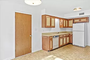 7889 Chesterfield Rd, Pensacola, FL 32506 - Photo 8