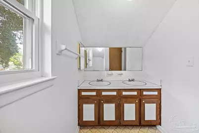 7889 Chesterfield Rd, Pensacola, FL 32506 - Photo 12