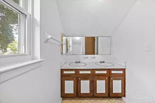 7889 Chesterfield Rd, Pensacola, FL 32506 - Photo 12