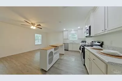 5767 Avondale Rd, Pensacola, FL 32526 - Photo 8