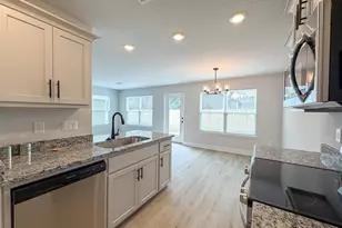 8049 Westpointe Ln, Pensacola, FL 32506 - Photo 8