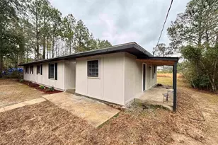 8163 Blackwater Dr, Milton, FL 32583 - Photo 2