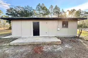 8163 Blackwater Dr, Milton, FL 32583 - Photo 2