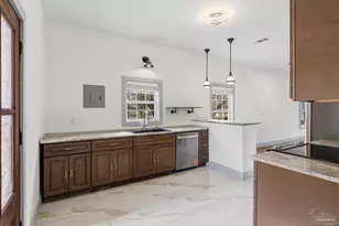 1302 Dr Martin Luther King Jr Dr, Pensacola, FL 32503 - Photo 6