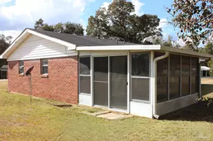 141 Holt St, Flomaton, AL 36441 - Photo 10