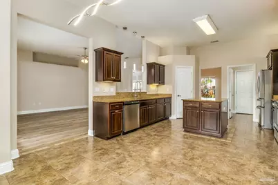 6799 Yorkwood St, Navarre, FL 32566 - Photo 10