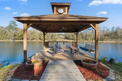 7434 Pine Lake Cir, Milton, FL 32570 - Photo 16