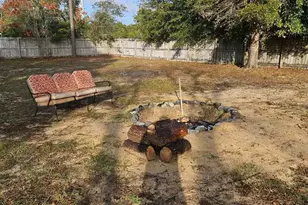 3661 Burton Cir, Navarre, FL 32566 - Photo 12