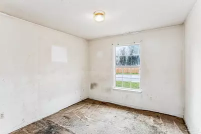 601 E Scott St, Pensacola, FL 32503 - Photo 16