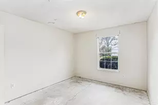 601 E Scott St, Pensacola, FL 32503 - Photo 22