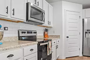 10509 Queens Gate Cir, Pensacola, FL 32506 - Photo 14