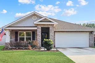 10509 Queens Gate Cir, Pensacola, FL 32506 - Photo 2