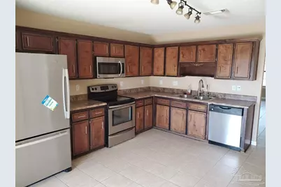 1921 Luneta St, Navarre, FL 32566 - Photo 6