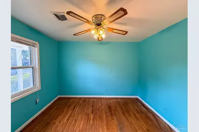 3710 Forest Glen Dr, Pensacola, FL 32504 - Photo 10