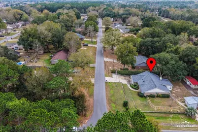 3905 Deerwood Cir, Pace, FL 32571 - Photo 38