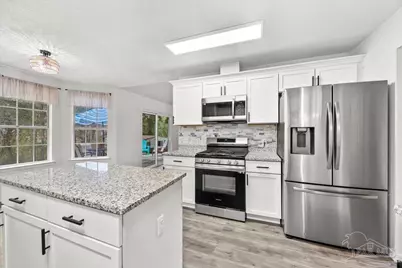 3905 Deerwood Cir, Pace, FL 32571 - Photo 14